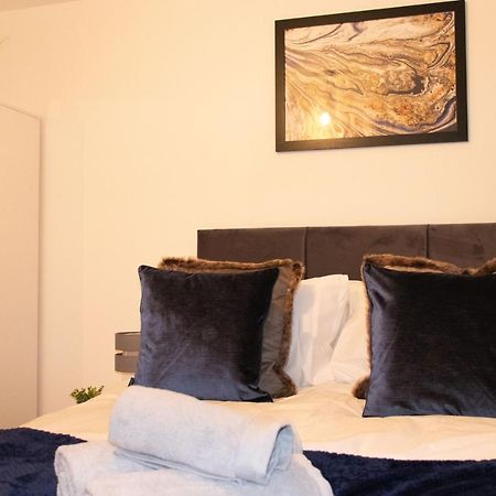 Livestay-Modern Apartment Minutes Away From Heathrow Slough Exteriör bild