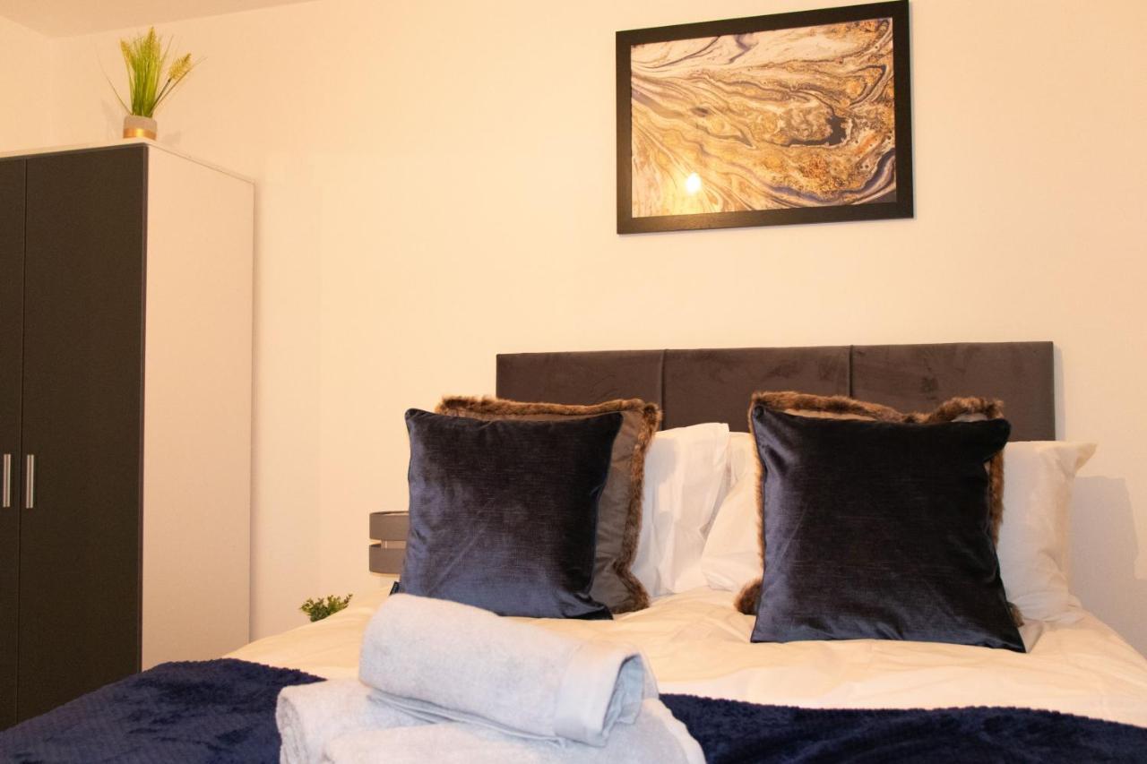 Livestay-Modern Apartment Minutes Away From Heathrow Slough Exteriör bild